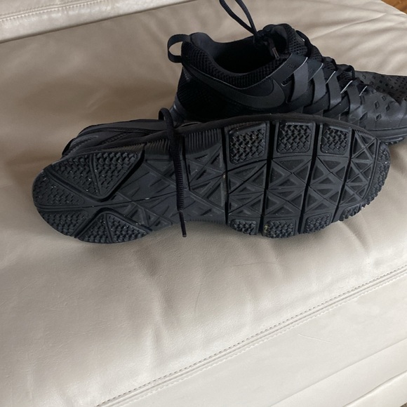 NIKE FREE TRAINER 5.0 Men's 9.5 Black Athletic Running Shoes Sneakers 579809 EUC - Picture 4 of 6